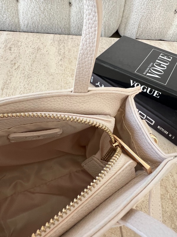 Cartera Classic Crema RP1