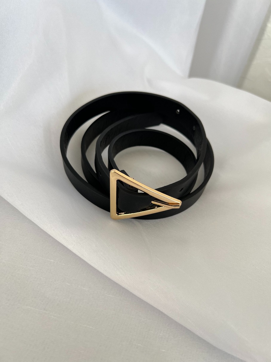 Correa Hebilla Triangular