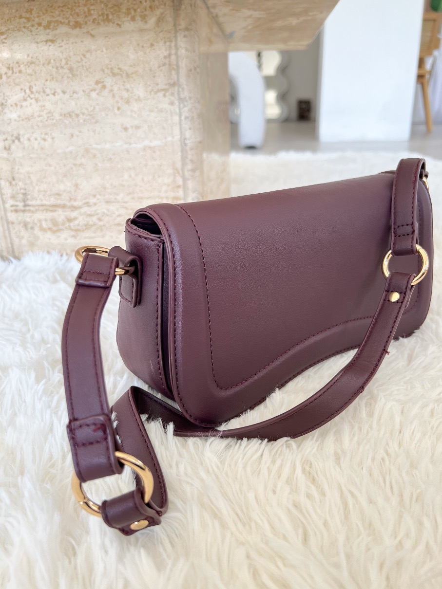 Cartera Cherry