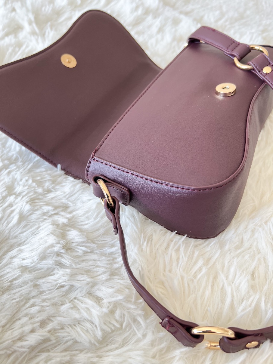 Cartera Cherry