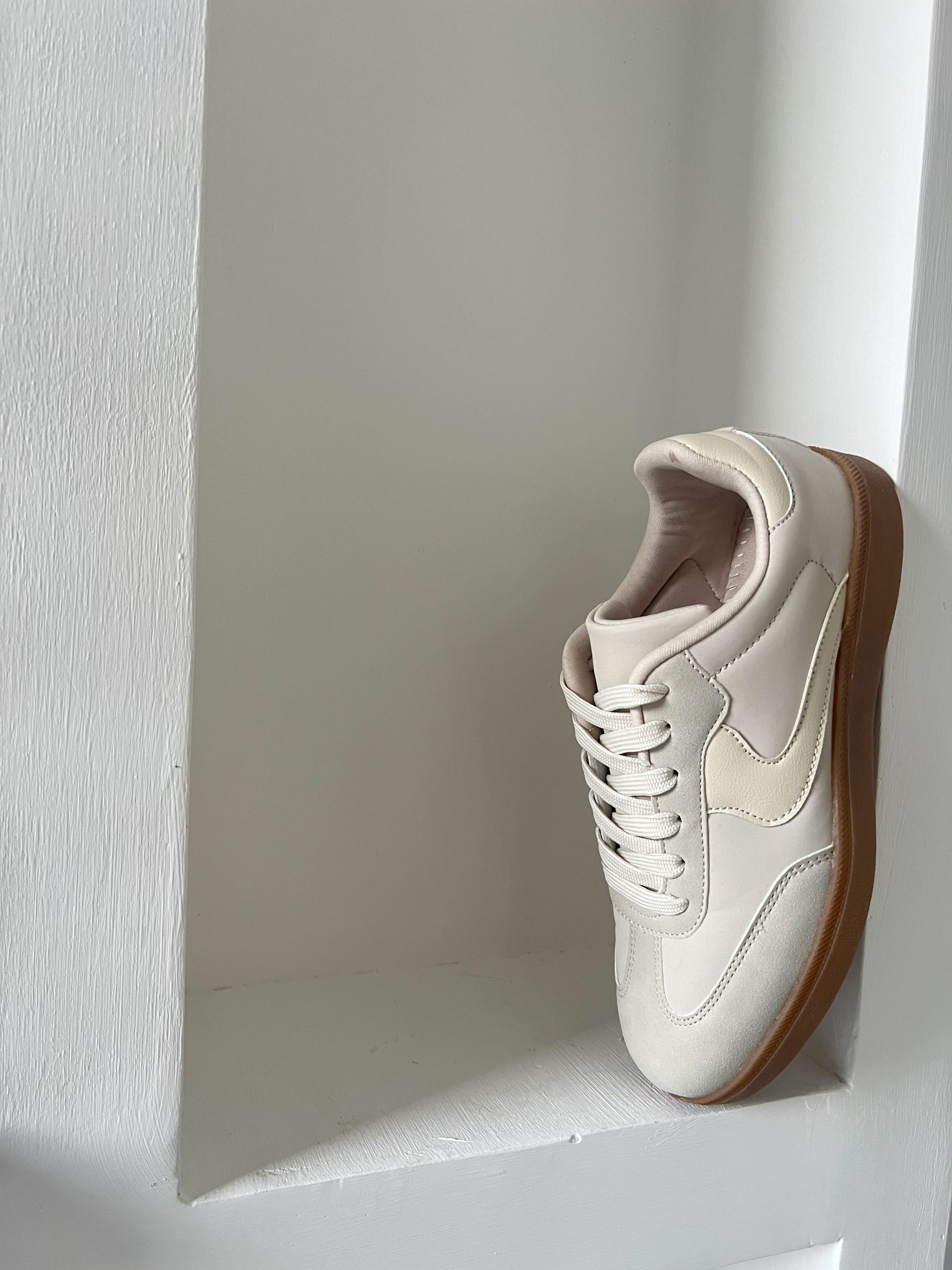 Calzado samba remus Beige