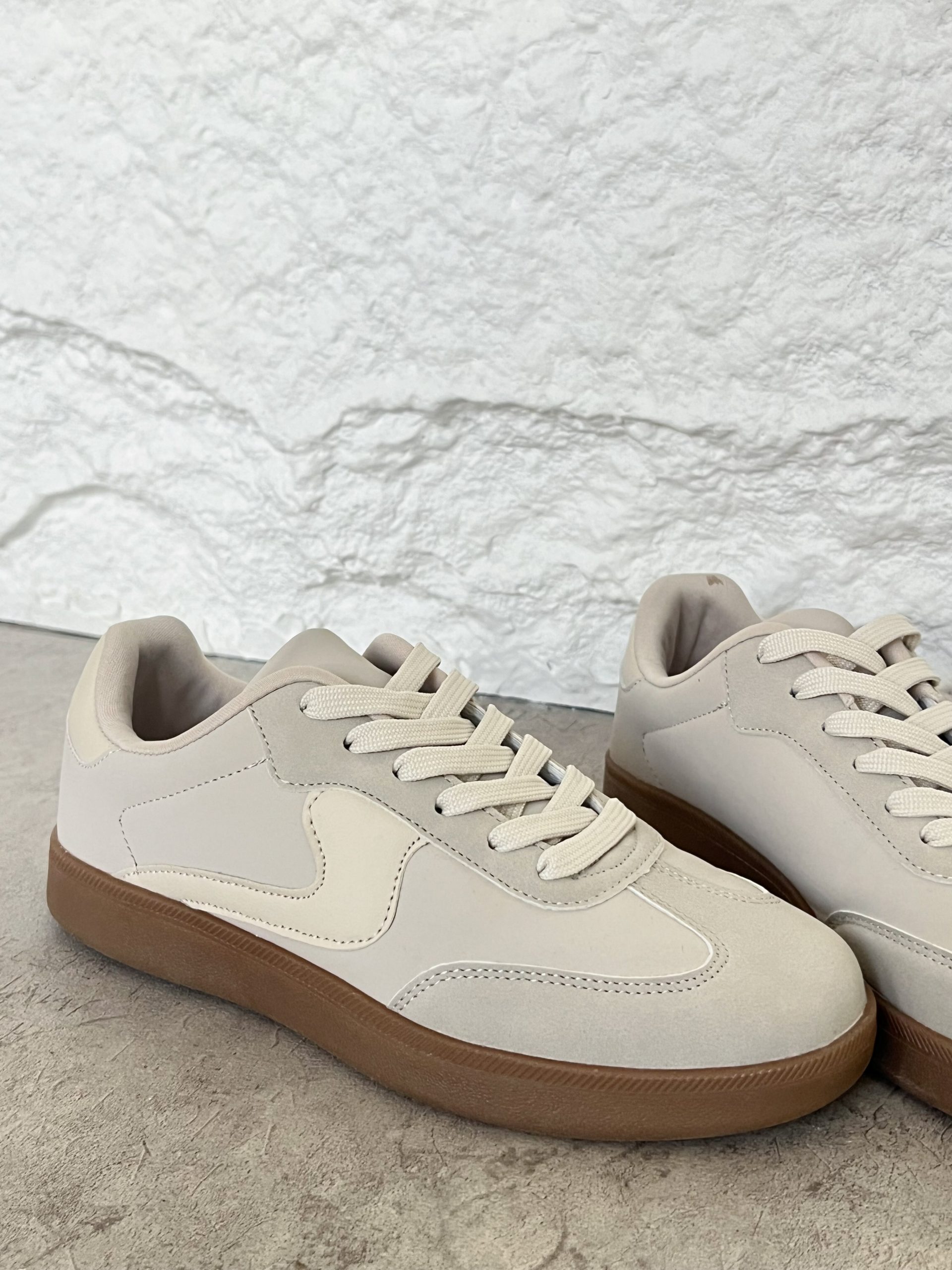 Calzado samba remus Beige