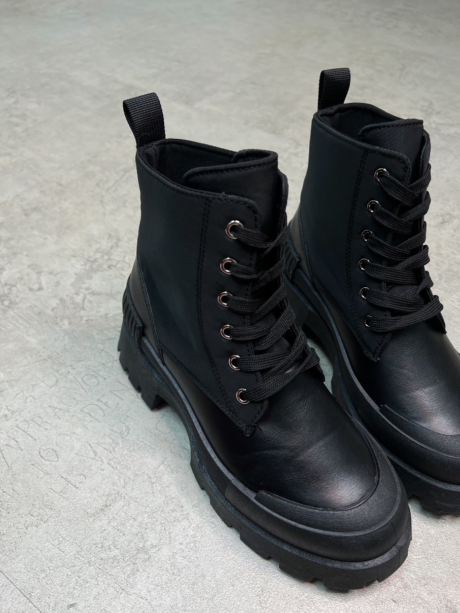 Botas trenzadas Combat