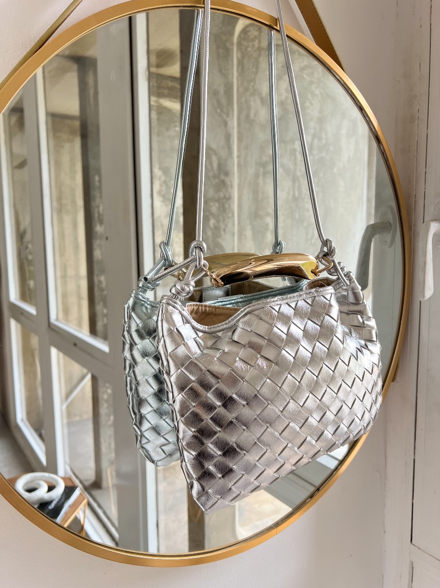 Cartera silver asa dorada CQ1