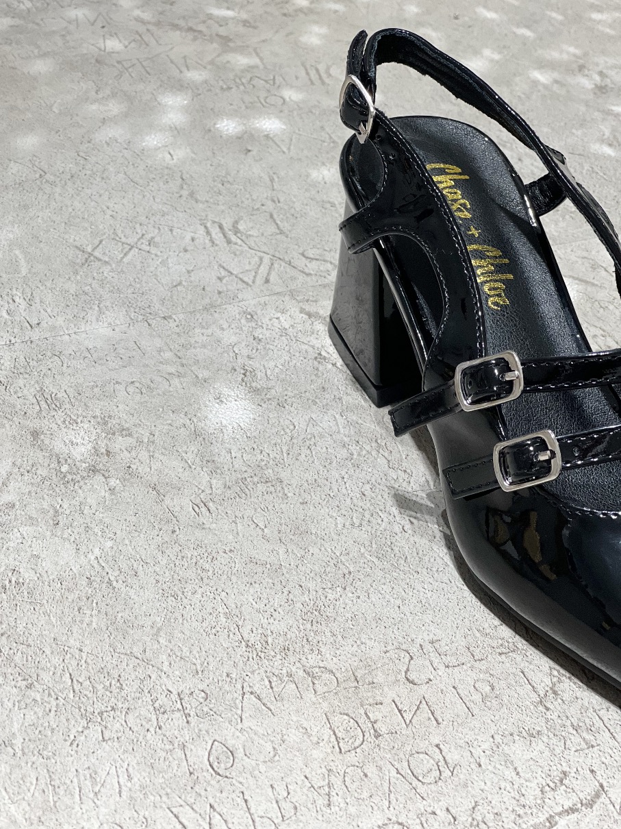 Calzado Negro Chloe CQ1