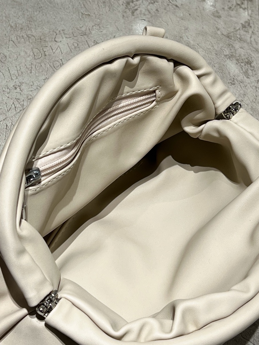 Cartera beige