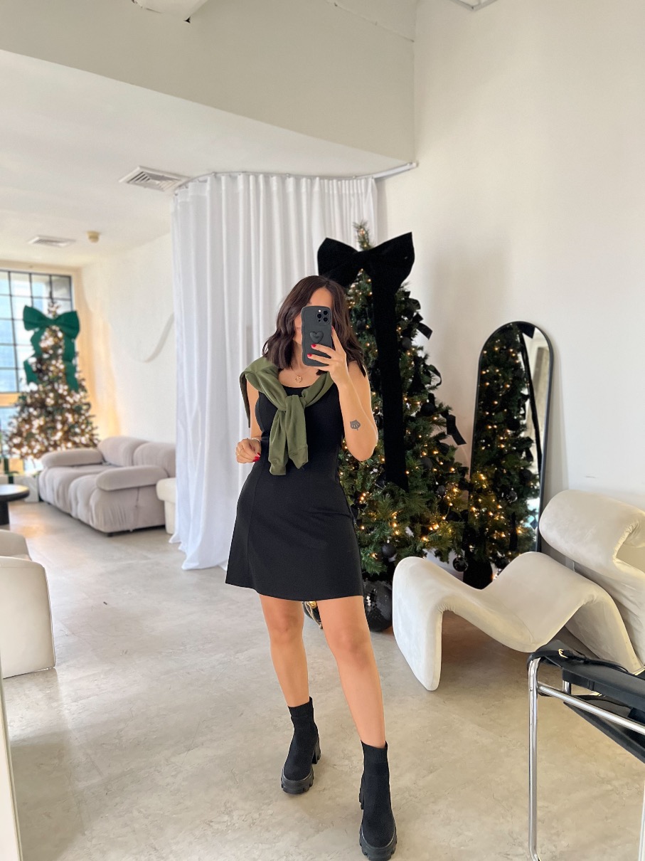 Vestido Negro Princesa lili