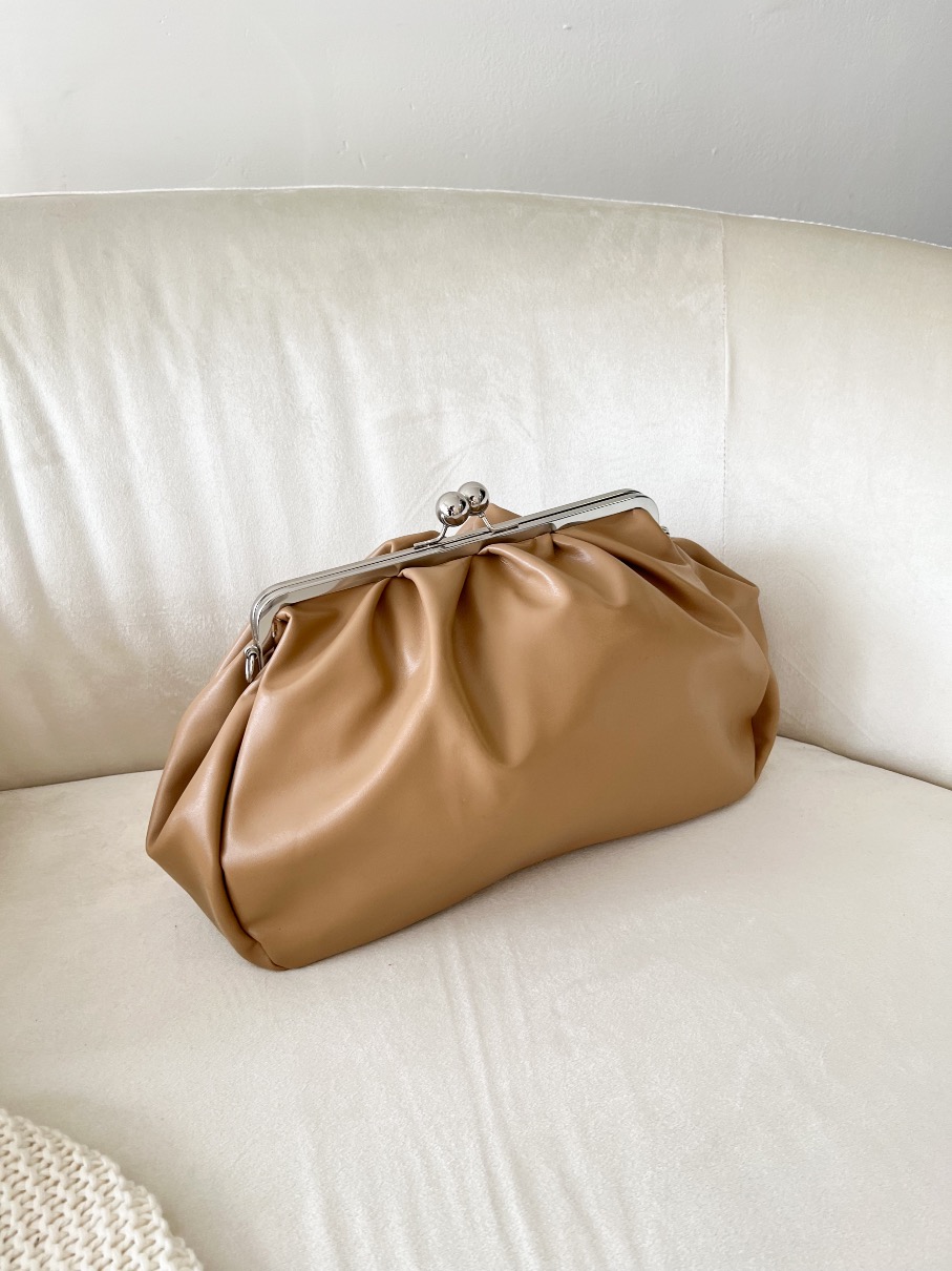 Cartera Beige