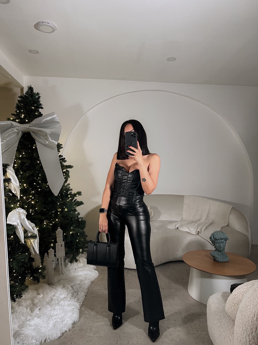 Bustier negro cuerina lucy