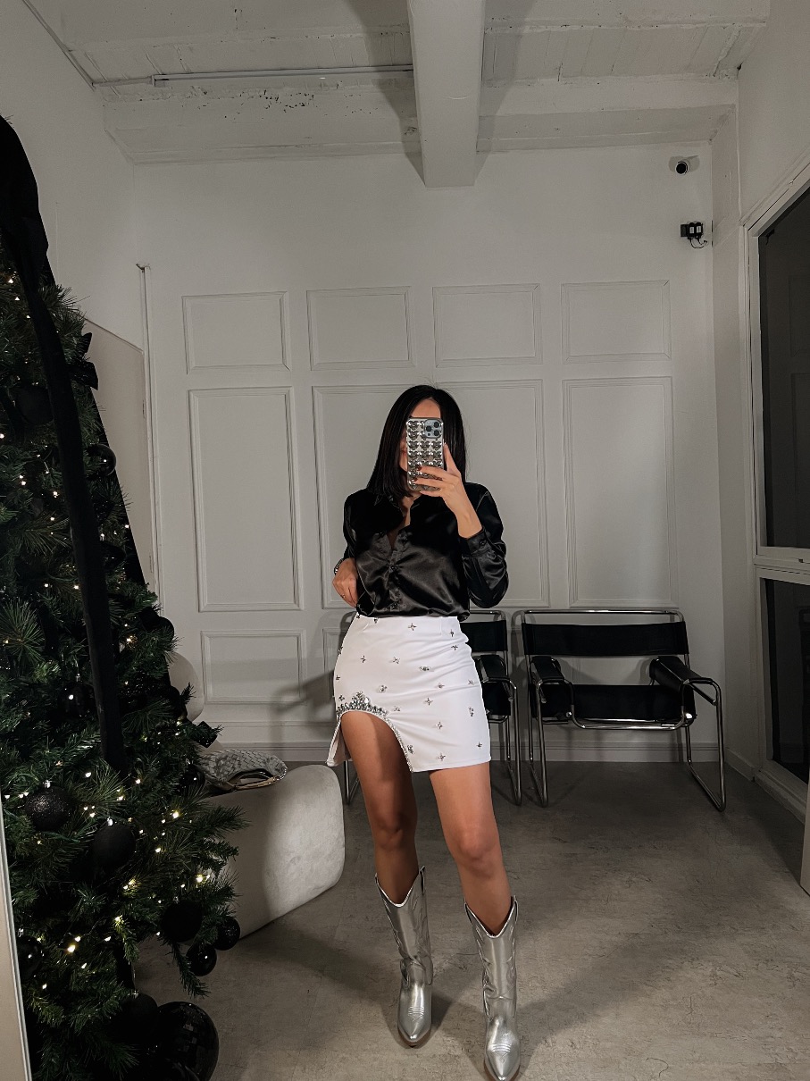 Falda blanca pedrería Nicole