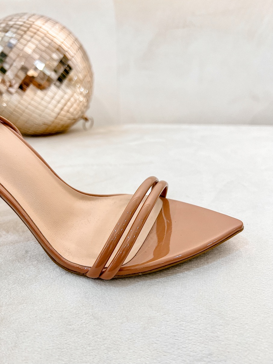 Sandalias lace up beige