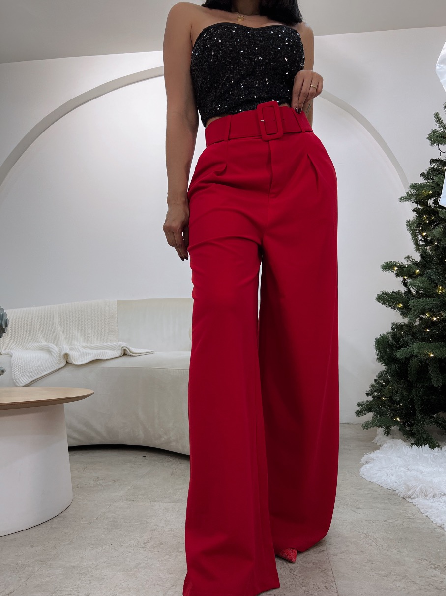 Pantalón rojo rebeca