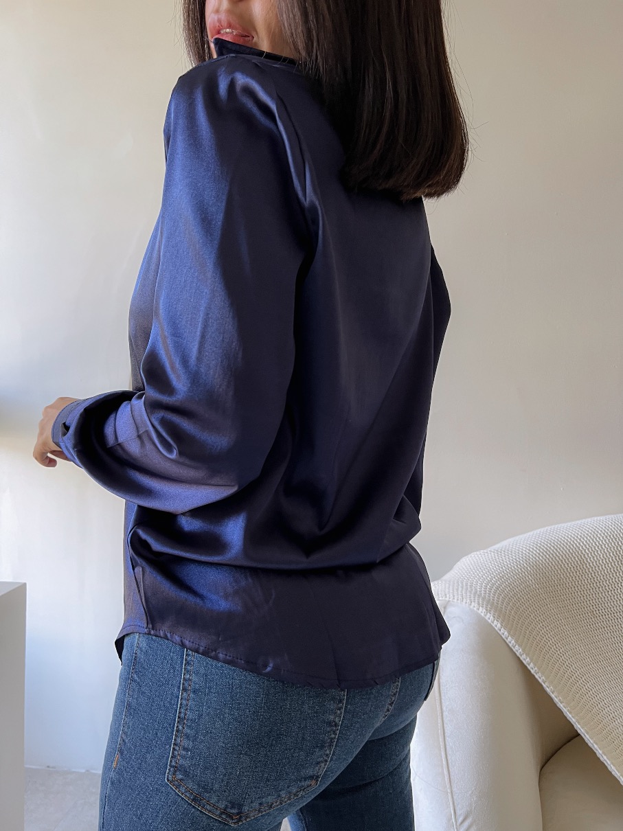 Camisa satinada Zoeh de botones navy