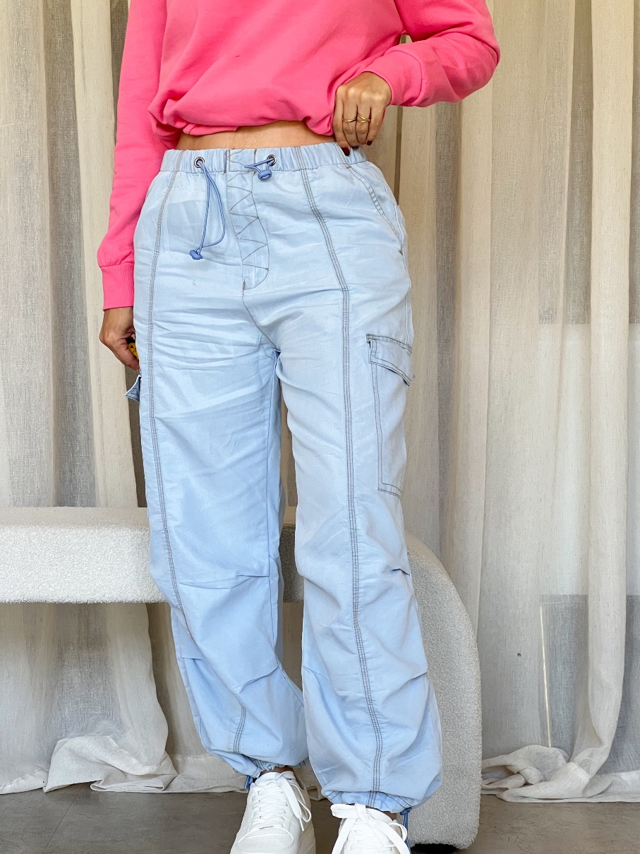 Pantalón cargo Mystique claro