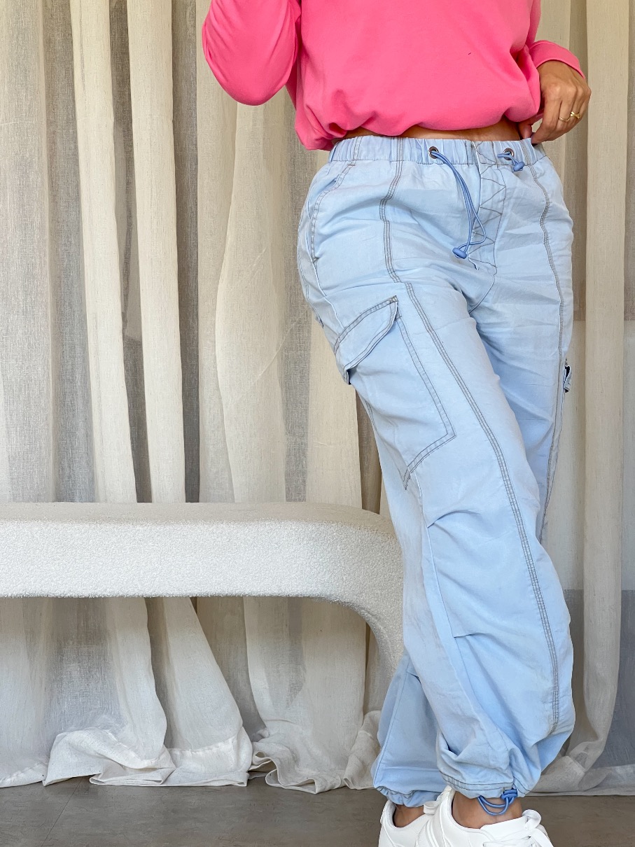 Pantalón cargo Mystique claro