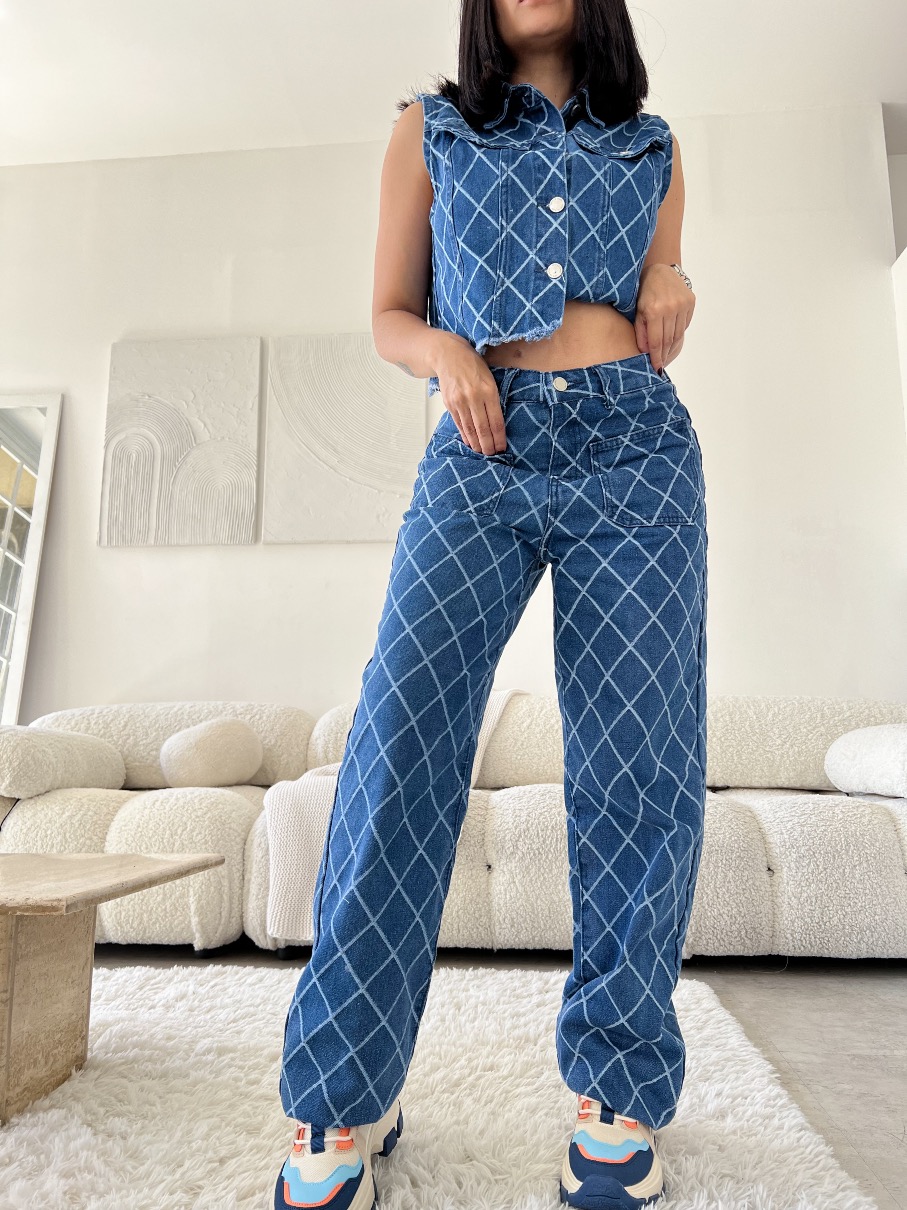 Conjunto 90’s Chaleco y Jean Straight Lovela