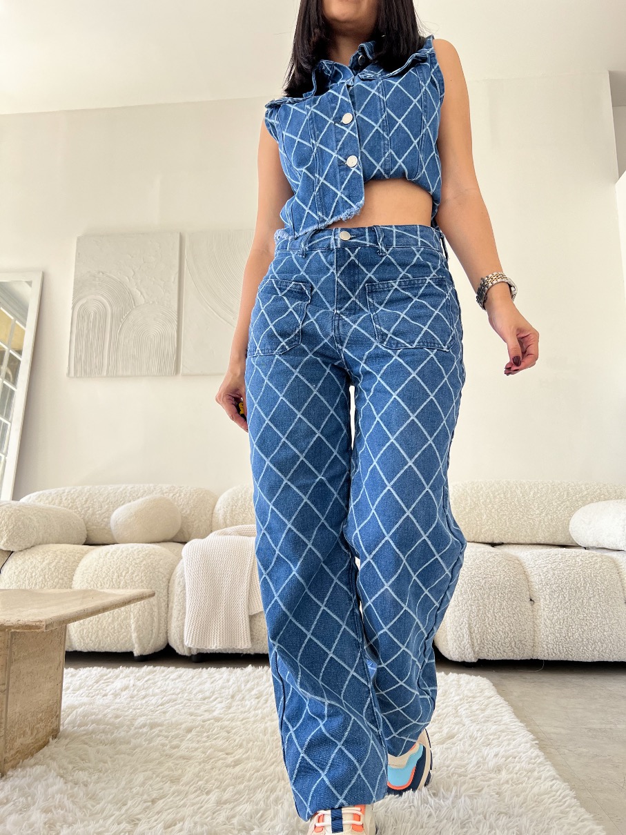 Conjunto 90’s Chaleco y Jean Straight Lovela