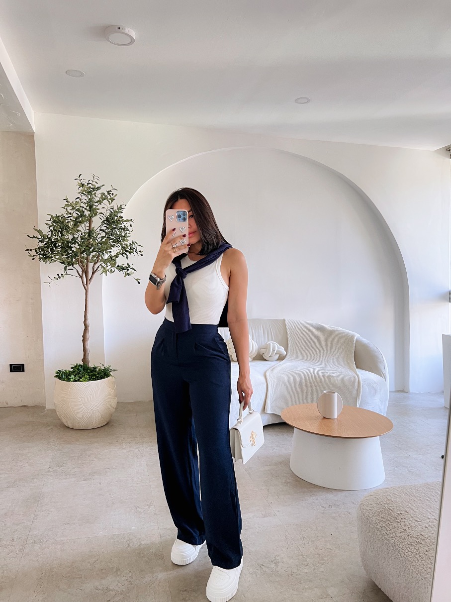 Pantalón azul marino Lola